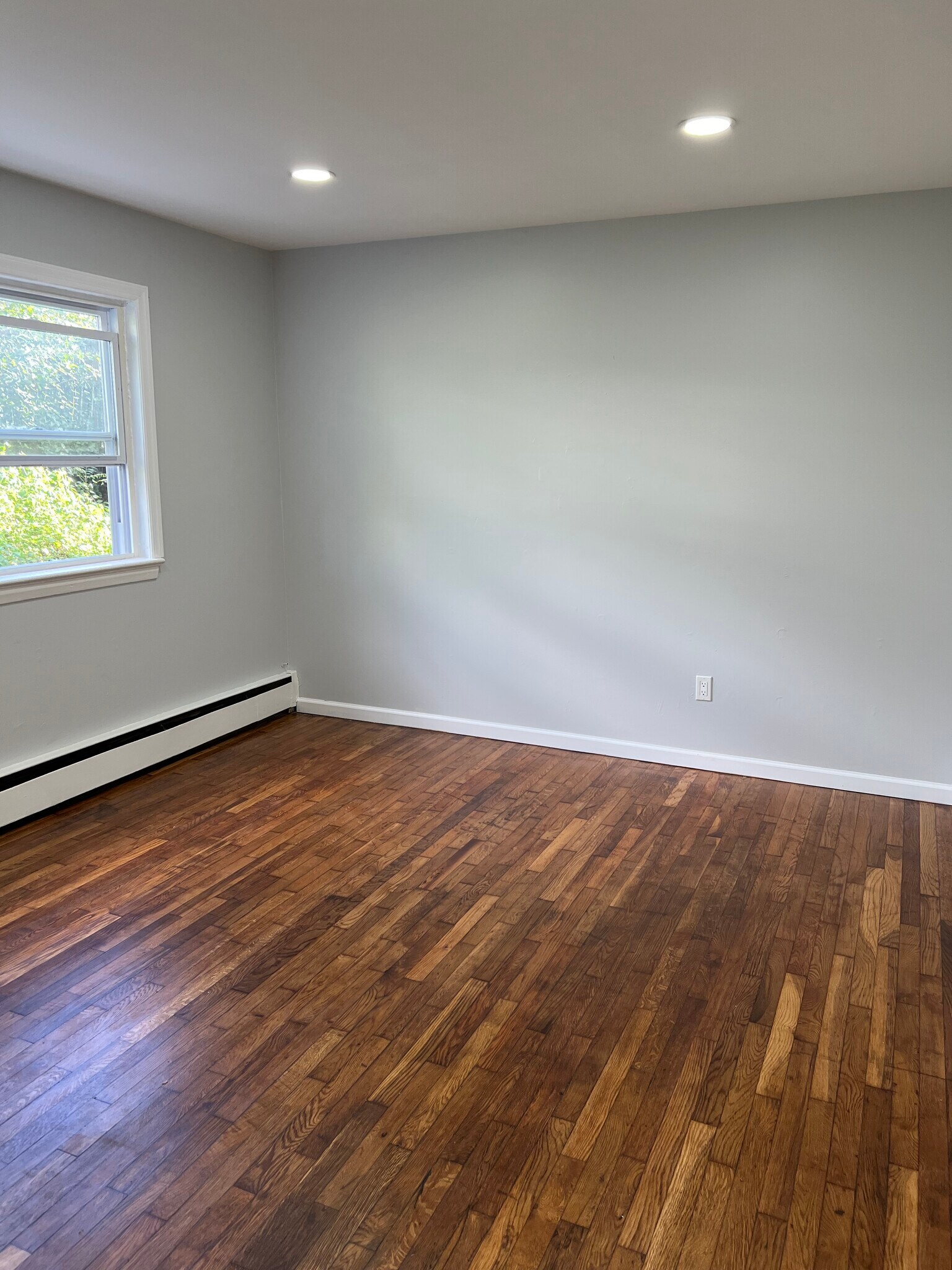 Building Photo - 924 Stuyvesant Ave