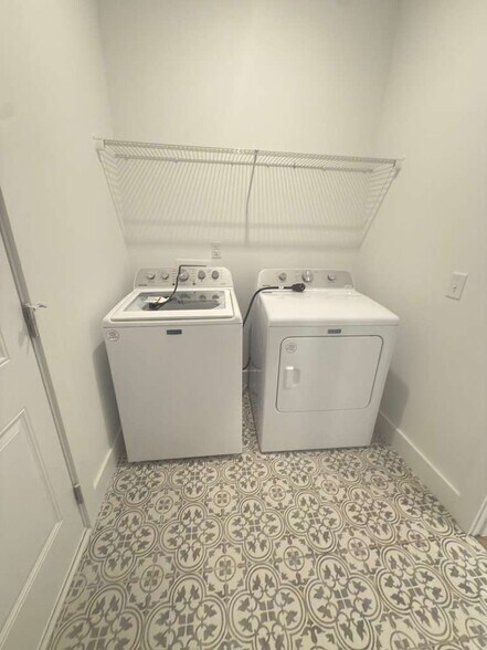 Building Photo - 25 Mainland Lakes Dr