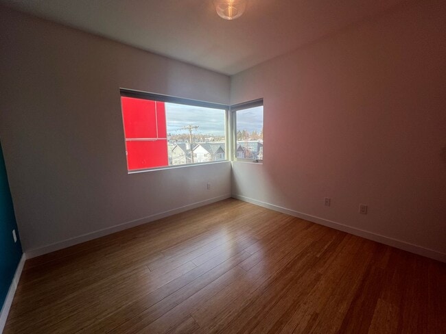 Building Photo - Beautiful Modern House near Columbia City in Seattle