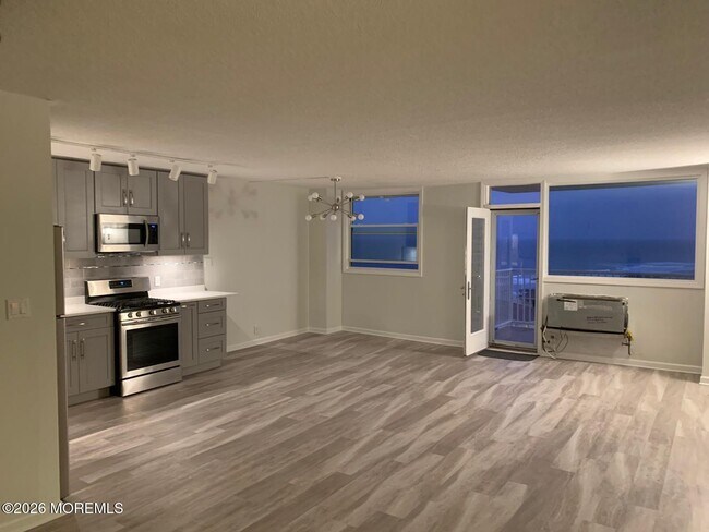 Building Photo - 675 Ocean Ave N