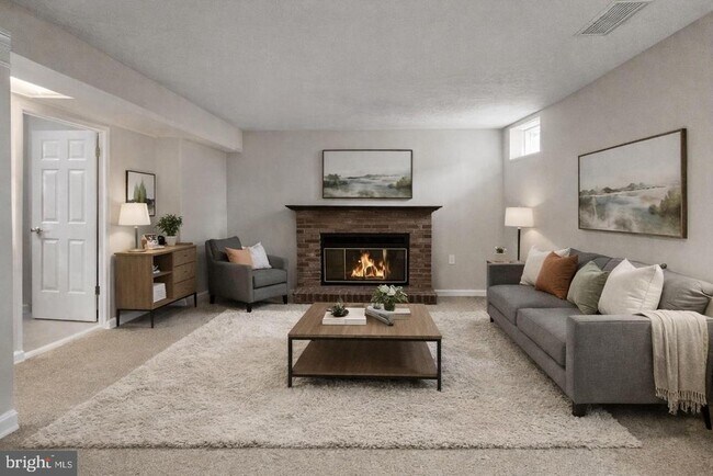 Building Photo - 10110 Shelldrake Cir