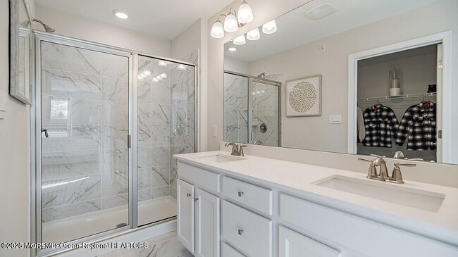 Building Photo - 10 Mantoloking Dr