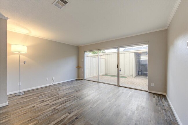 Building Photo - 6481 Olympia Dr