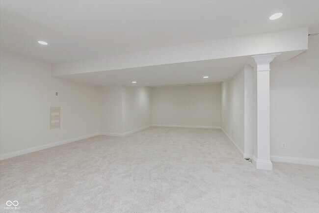 Building Photo - 10264 Normandy Way