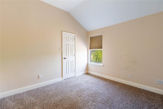 Building Photo - 5910 Dustin Trl