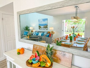 Building Photo - 930 Gulf Shore Dr