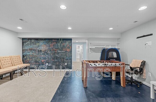 Building Photo - 4500 Marquis Pl