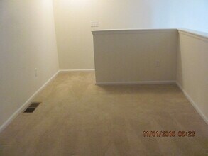 Building Photo - 3rd floor condo close to Cherry Creek Reservoir and DTC!