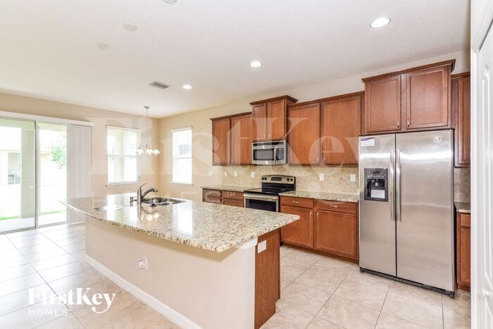 Building Photo - 410 Blakely Ct