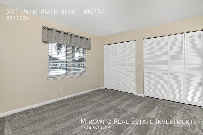 Building Photo - Beautiful 2BR/2BA Naples Condo with 1 Car ...