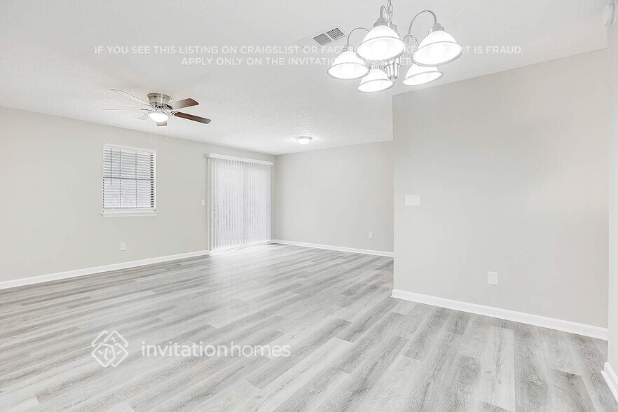 Building Photo - 4096 Big Valley Trail