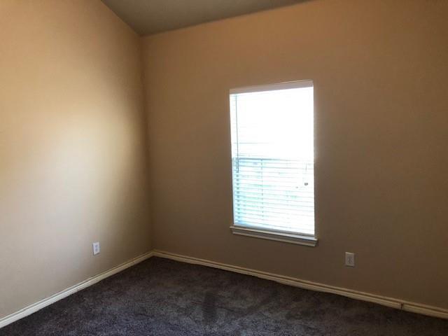 Building Photo - 641 Marlee Dr