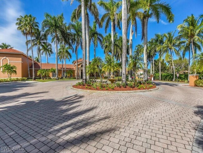 Building Photo - 1240 Wildwood Lakes Blvd