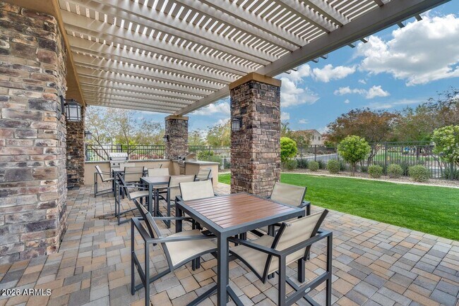 Building Photo - 4627 E Navigator Ln