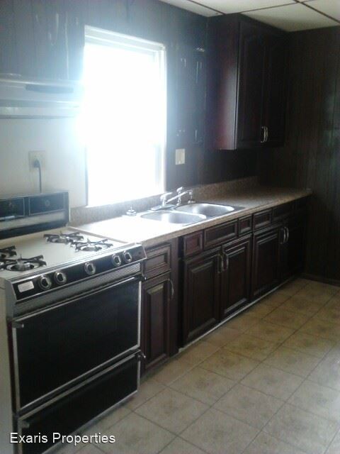 Building Photo - 2 br, 1 bath House - 704 Wachtel Ave