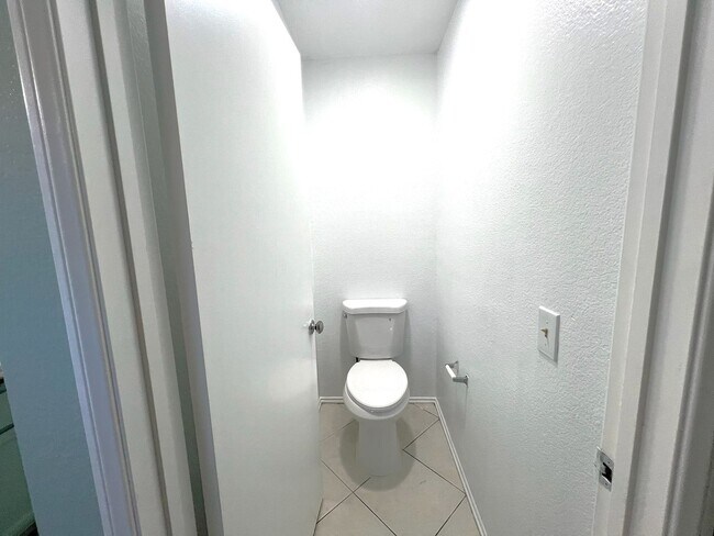 Building Photo - Spacious 4-Bedroom Home with Large Backyard in Moreno Valley