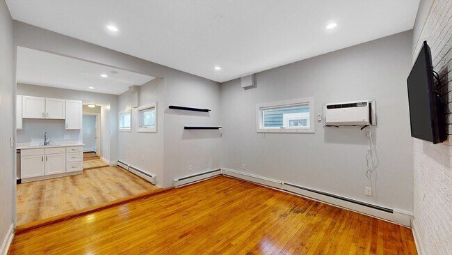 Building Photo - 78 Trenton St