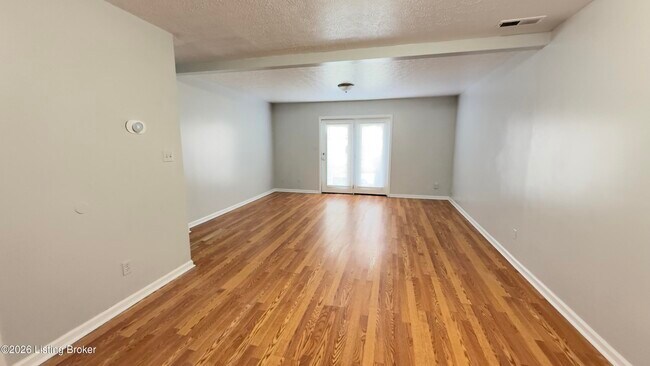 Building Photo - 729 E Court Ave