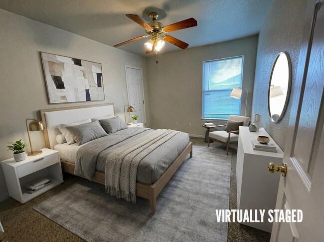 Building Photo - 1906 Charleston Ct