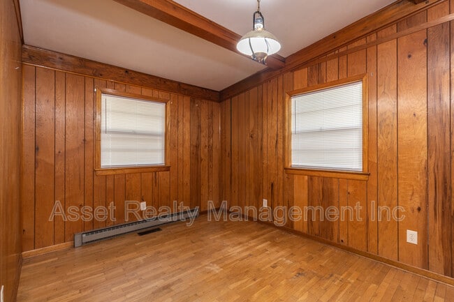 Building Photo - 630 Colonial Dr