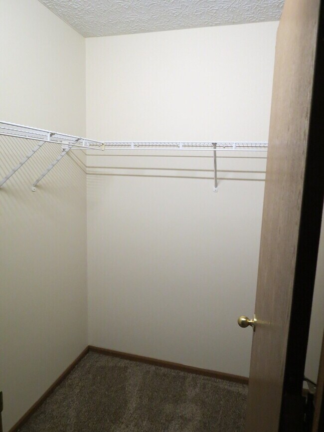 Building Photo - 4012 Cailin Dr