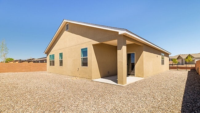 Building Photo - New Home In Santa Fe  !!!!!