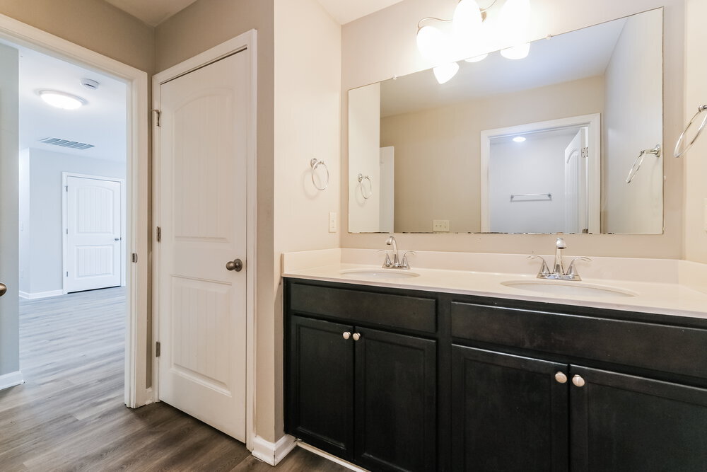 Building Photo - 538 Jadetree Ln