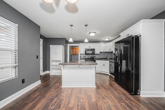 Building Photo - Please View 3D Virtual Walk-Through Before Scheduling a Showing