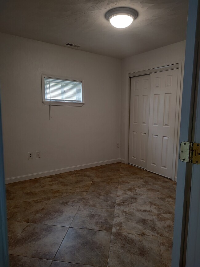 Hallway BR - 4011 Bandy Rd