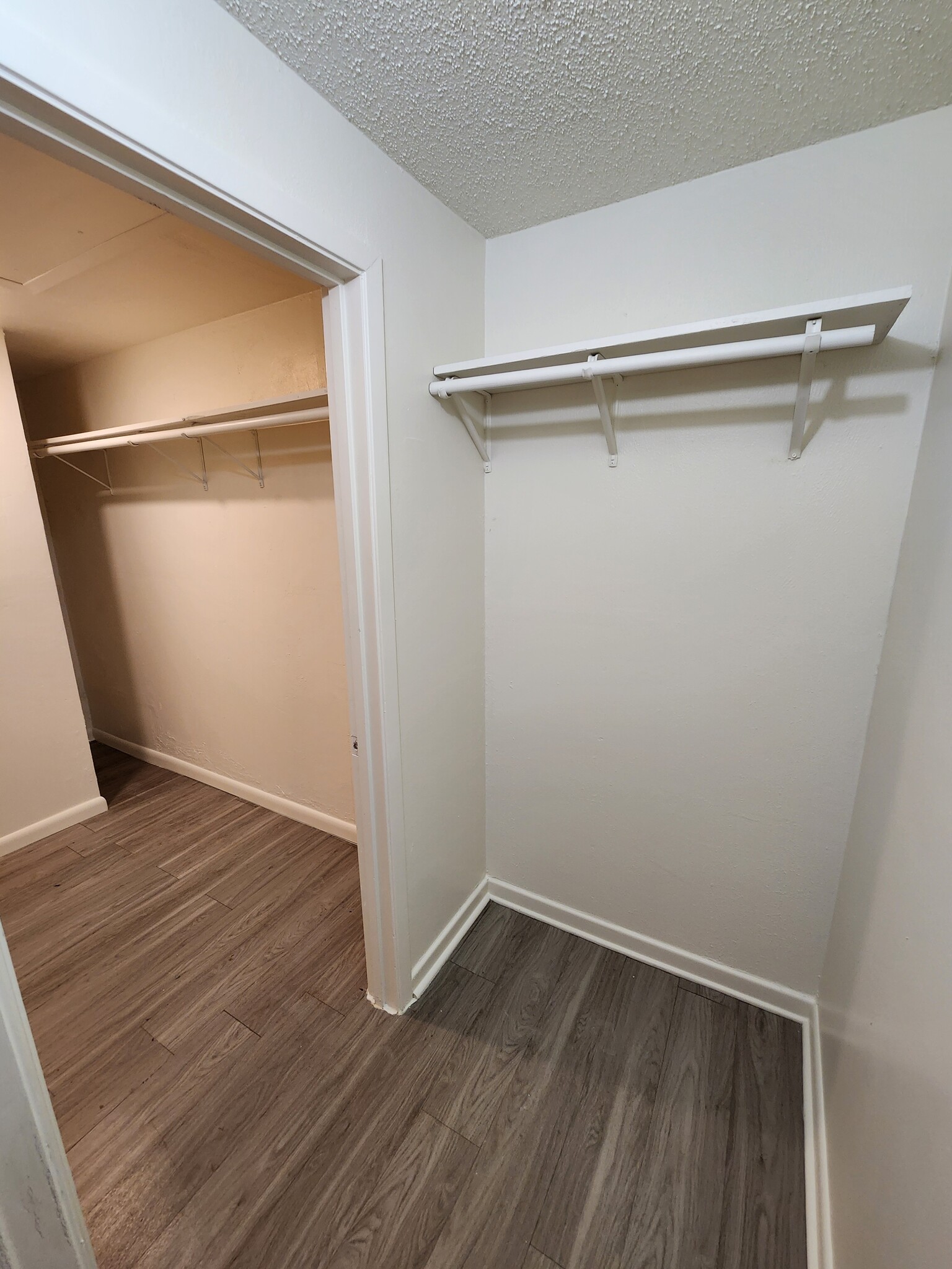 Master walk in closet - 1906 Belaire Dr