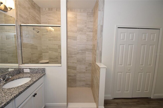 Building Photo - 59 Oakleaf Way