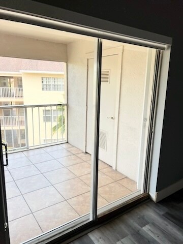 Building Photo - 15300 SW 106th Ter