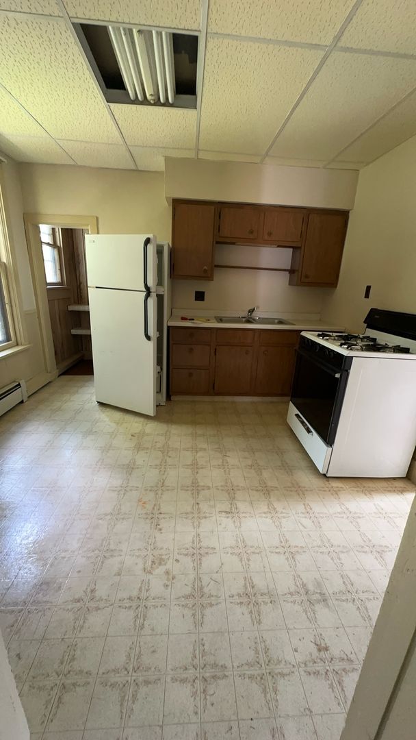 Building Photo - 2 Bed, 1 Bath Single Family Home- Staples, MN