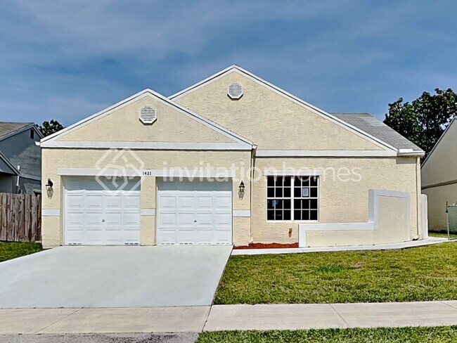 Primary Photo - 1421 SW 85th Ave