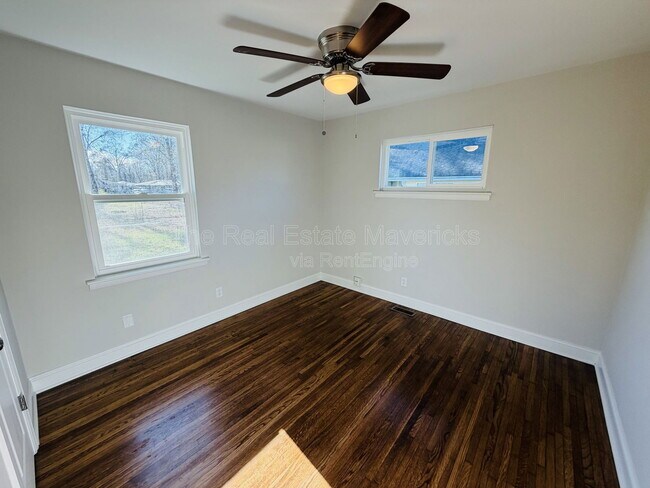 Building Photo - 4720 Pawnee Trail