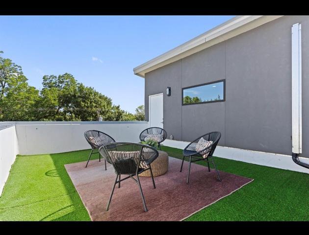 Building Photo - 5810 Hudson St