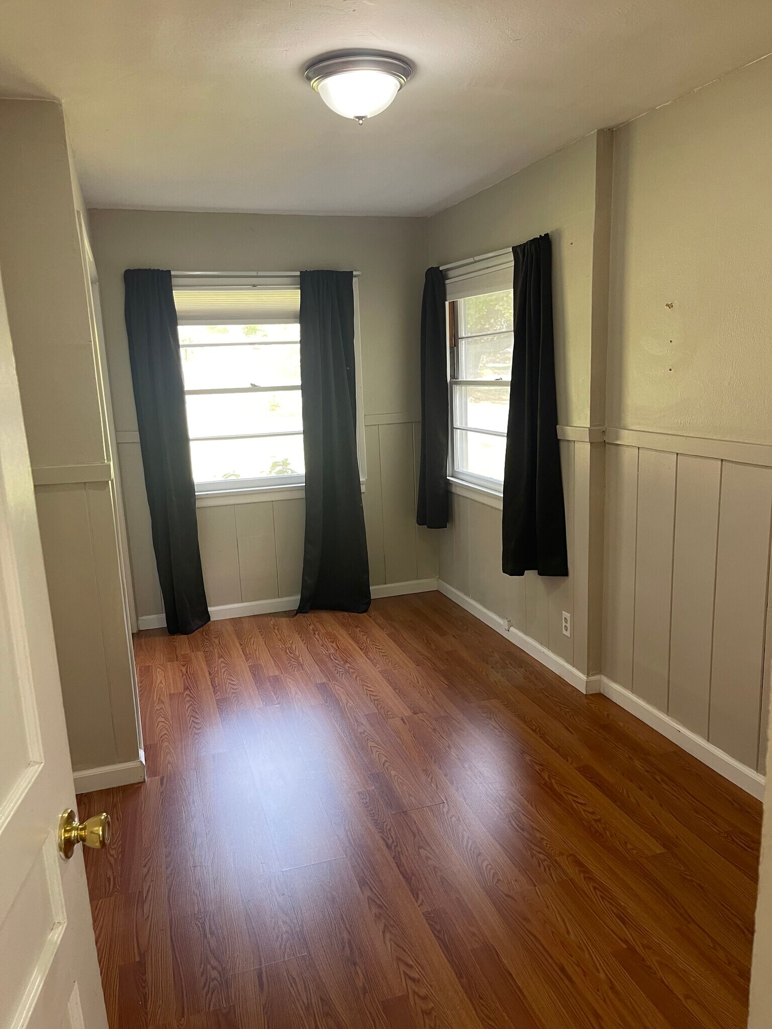 Building Photo - 1538 Zara St