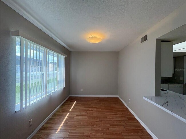 Building Photo - 9933 Sweepstakes Ln