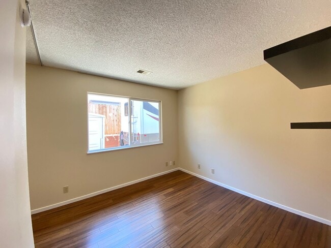 Building Photo - Remodeled Modern Single Story, Benicia