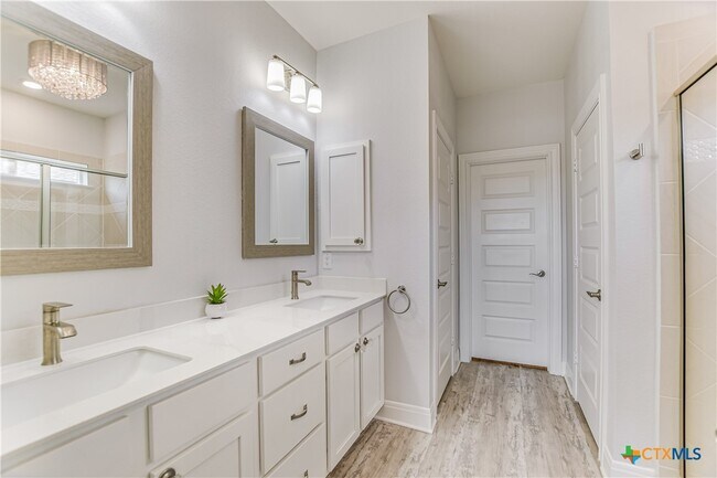 Building Photo - 109 Kyndals Meadow Cove