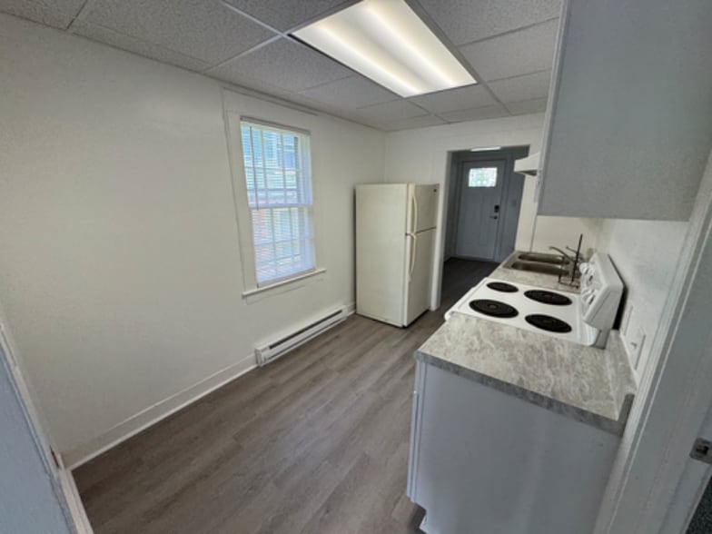 Building Photo - 205.5 N Nanticoke Ave