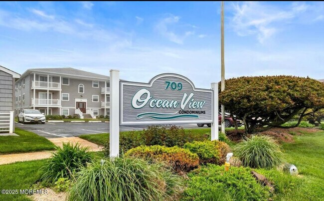 Building Photo - 709 Ocean Ave