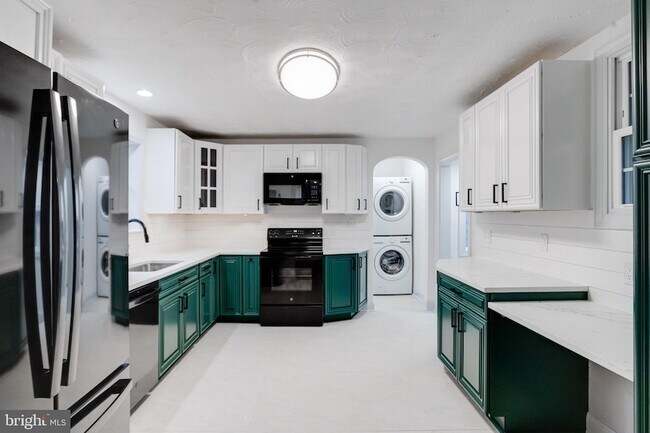 Building Photo - 5717 Station Rd