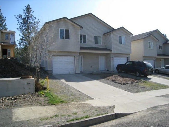 Primary Photo - 1630 E 7th Ave