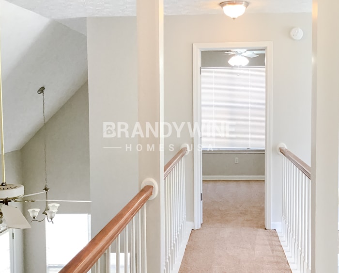 Building Photo - 305 Shadetree Ln