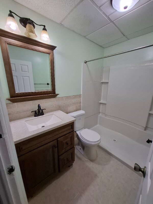 Building Photo - 31 Auchinvole Ave