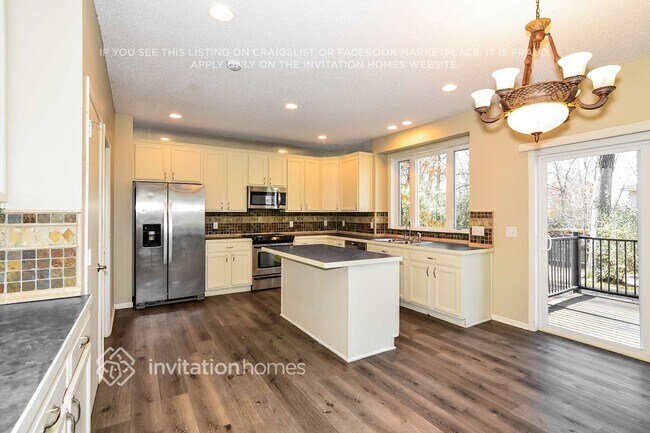 Building Photo - 7416 Aspen Cove S