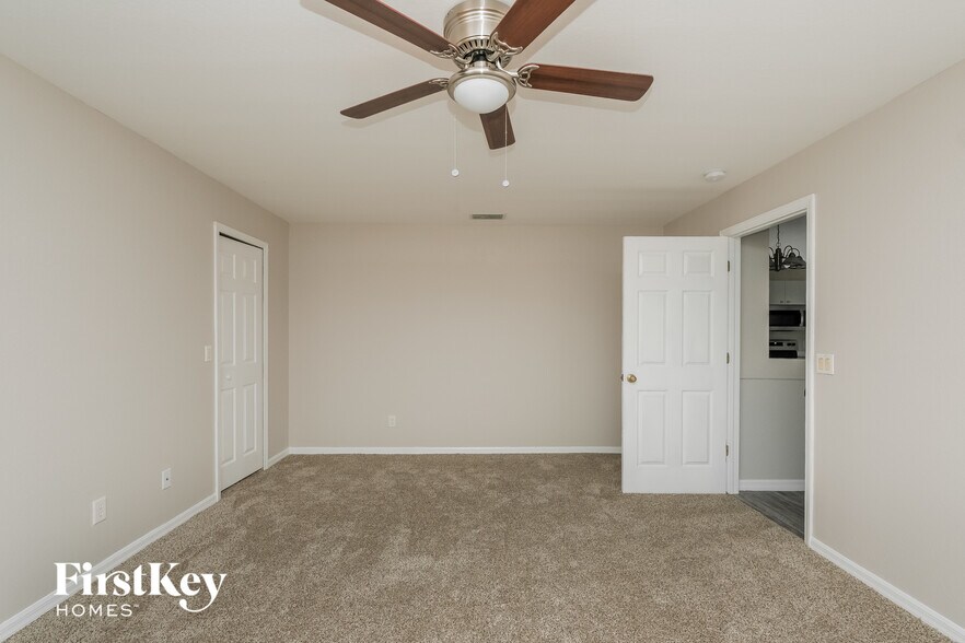 Building Photo - 2920 Tusket Ave