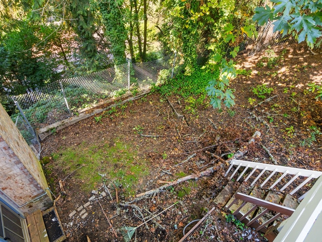 Building Photo - 1107 Meadowview Ct