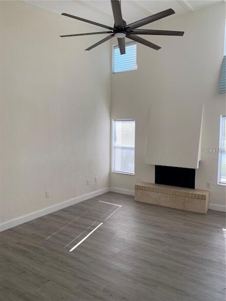 Building Photo - 17202 Sandalwood Dr